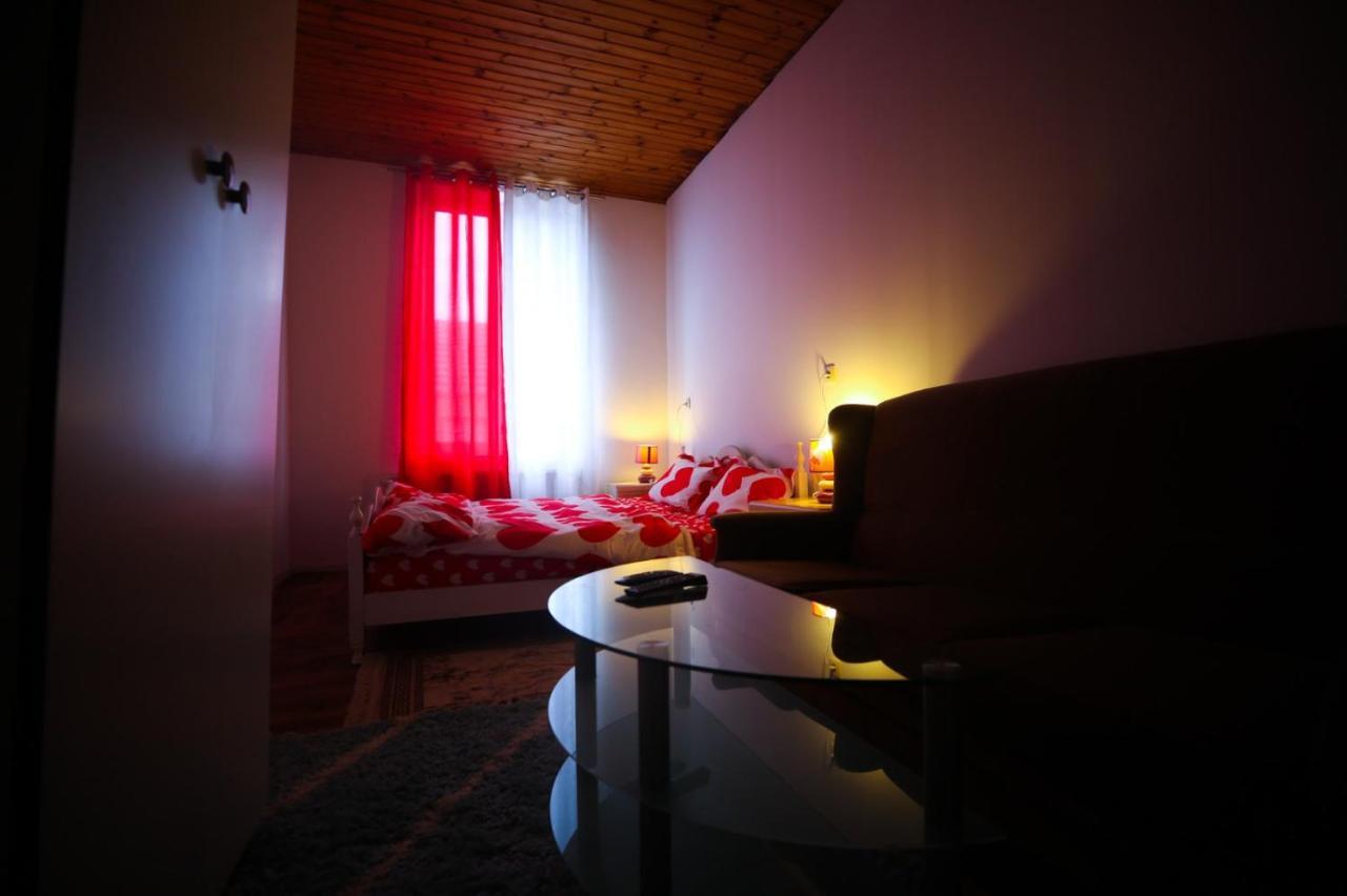 Agreable Chambre Sur Liege Avc Parking Et Wifi Gratuit Exterior foto